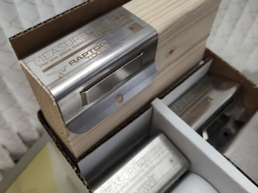 Stainless steel Measure Right clip in its box