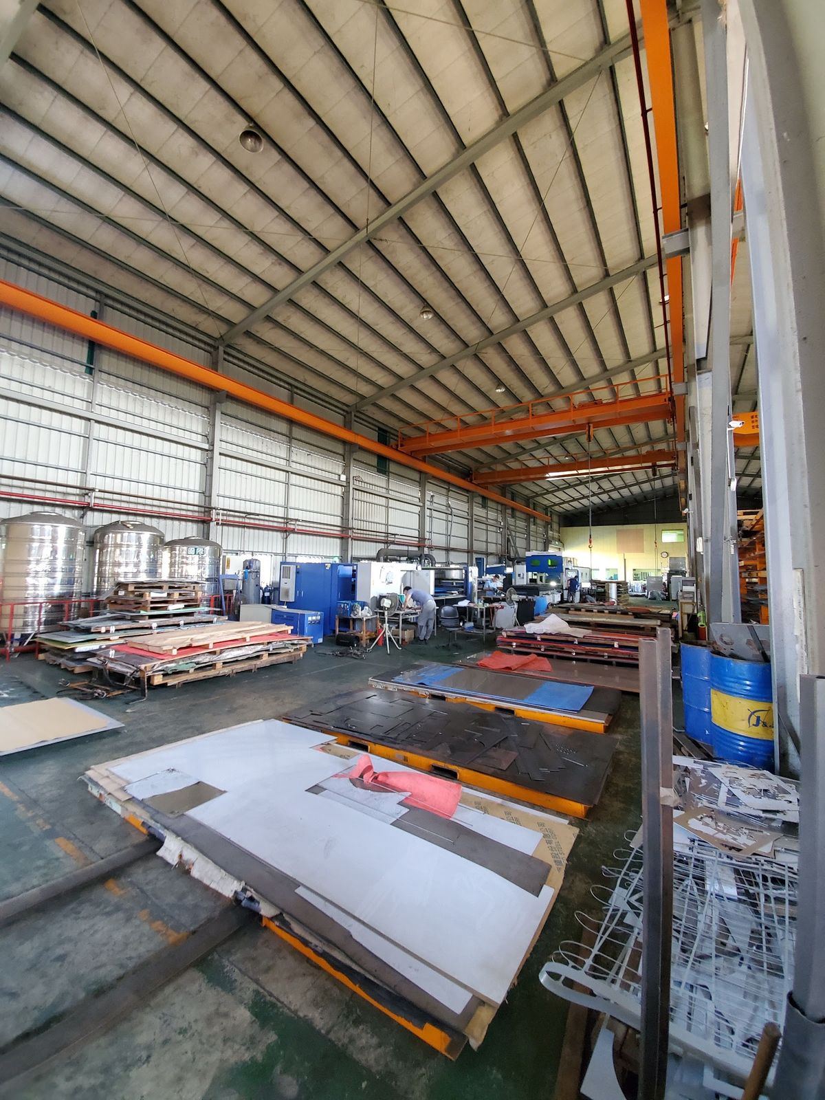 Plates on the floor of a factory Jack qualifies.